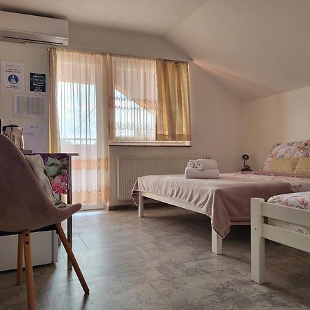 קורניצה Rooms Sapina מראה חיצוני תמונה