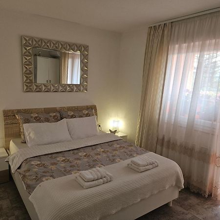 קורניצה Rooms Sapina מראה חיצוני תמונה