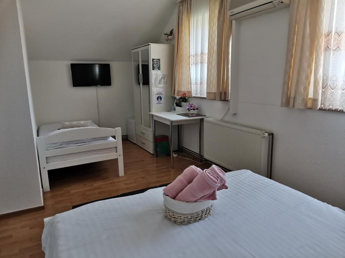 קורניצה Rooms Sapina מראה חיצוני תמונה