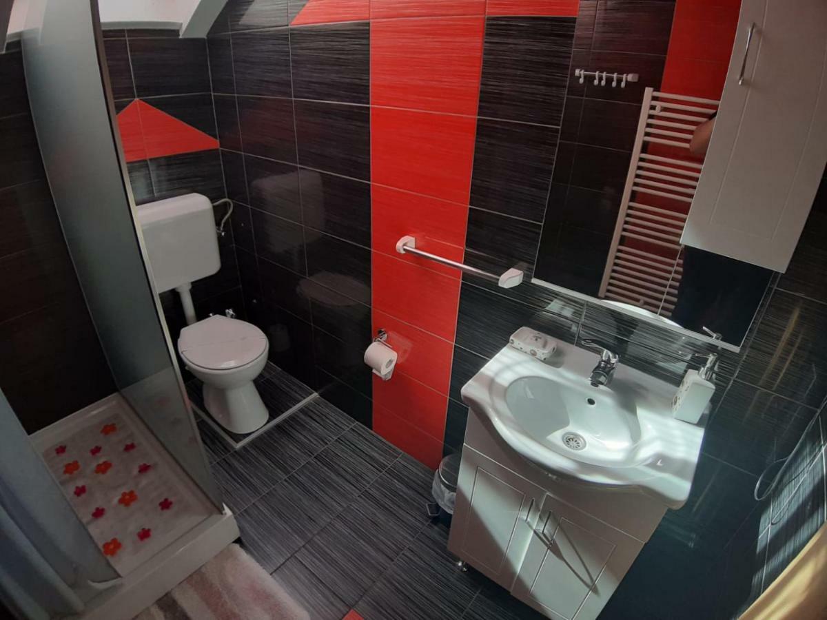 קורניצה Rooms Sapina מראה חיצוני תמונה